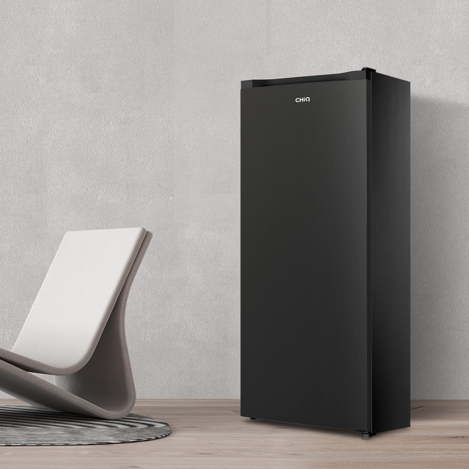 Congélateur armoire – 177L, Congélation 4 étoiles, Ultra silencieux (39 dB), Design en acier noir, Pieds réglables, Porte réversible 540 x 550 x 1440 mm – Image 9